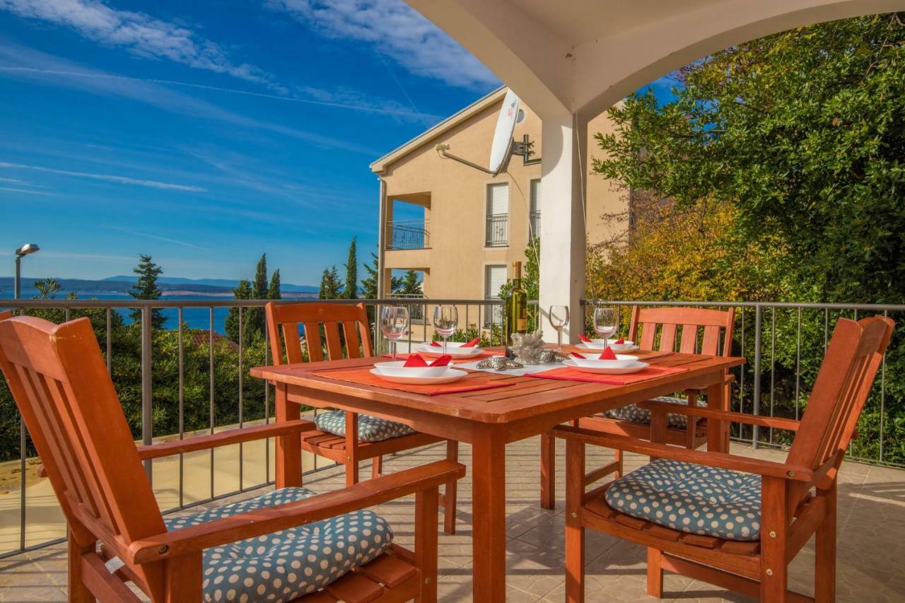 Apartments Maris Crikvenica Ngoại thất bức ảnh