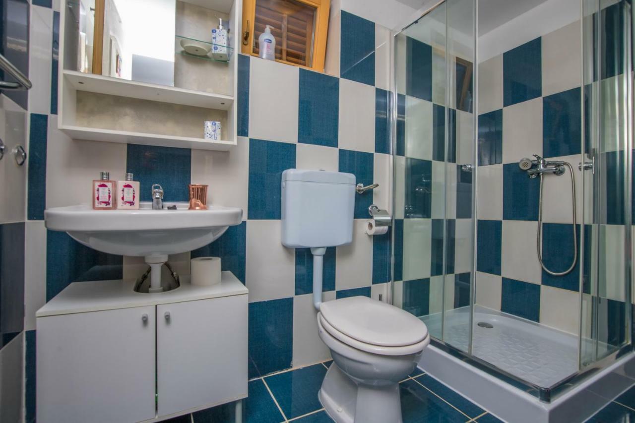 Apartments Maris Crikvenica Ngoại thất bức ảnh